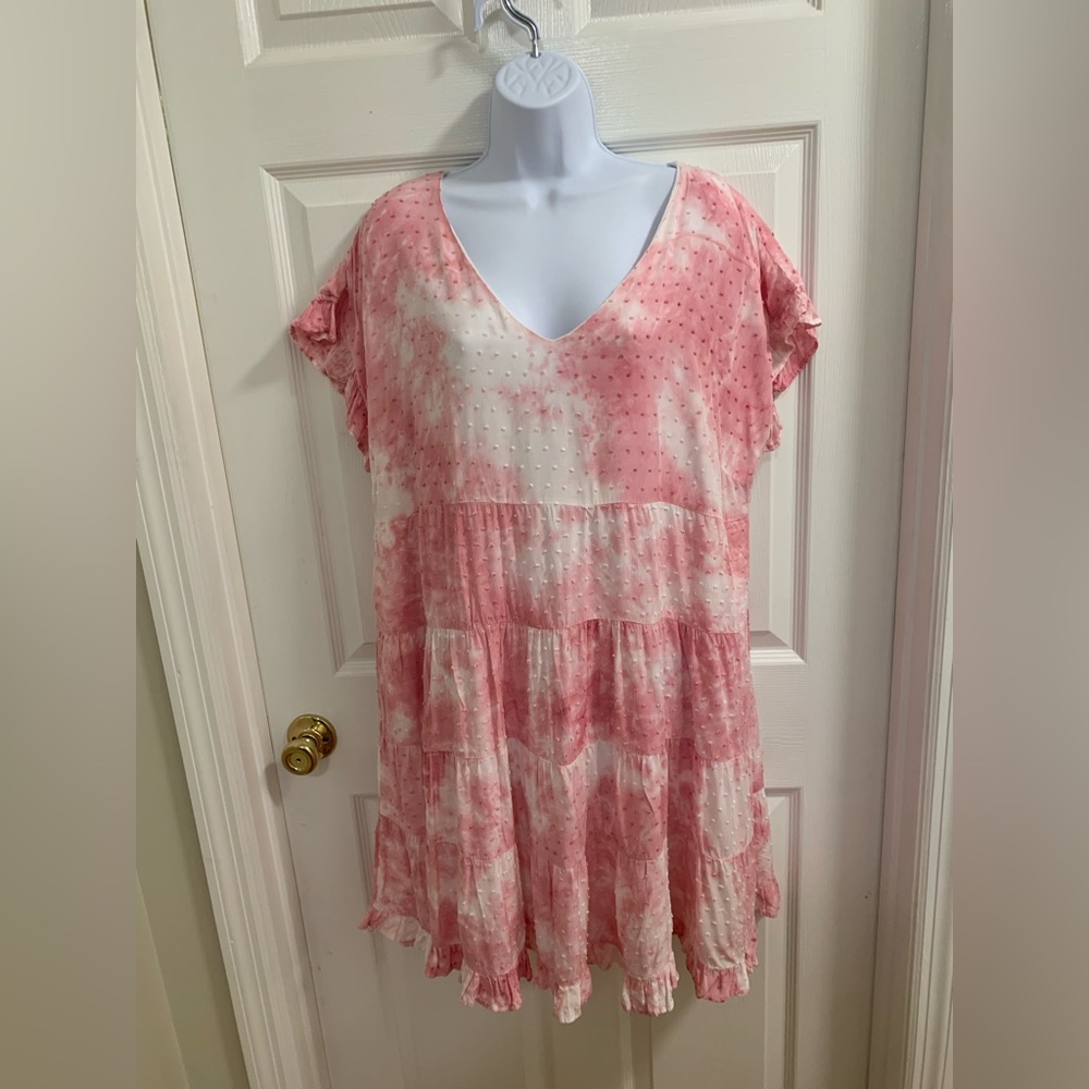 Davi & Dani pink tiered dress, v neck, fully lined